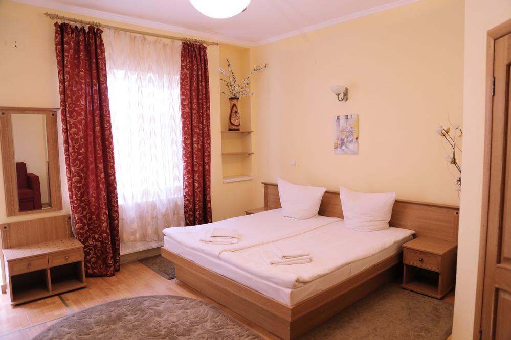 Gracia Hotel Berehowo Zewnętrze zdjęcie